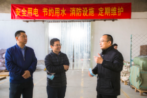 民政部青年志愿者活动在"一家衣善"项目基地举行