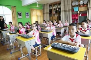 思源工程“帮帮公益”音乐教室落成仪式在江西举行