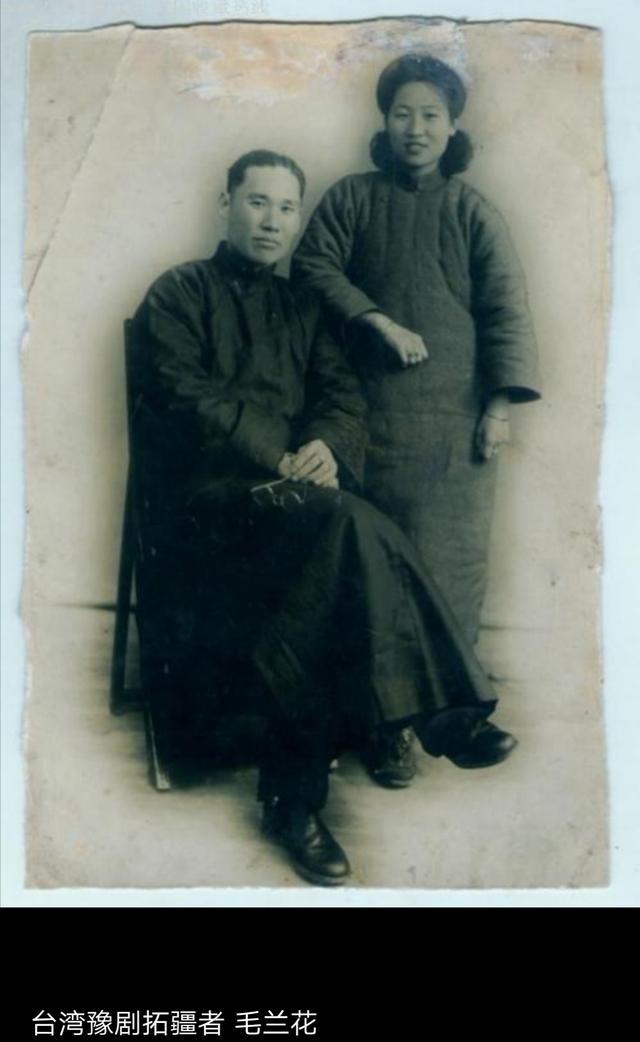 张培公到豫剧发源地穆沟村采访追忆豫剧“十八兰”的故事。