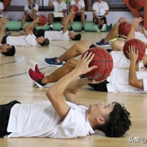 筑梦想益起来 青岛啤酒“筑梦体育课”大学生支教公益活动启航
