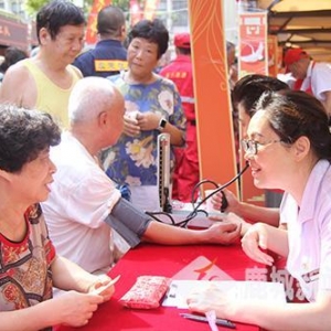 公益之路邀你同行！鹿城中华慈善日服务活动暖心开场