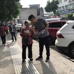 恩阳区民政局积极开展“巴中慈善月”宣传活动
