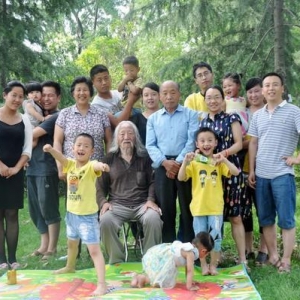 中秋“家”节 ·大国小家③｜良好家风代代传承，全家19人都是“公益达人”
