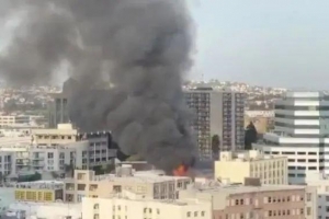 突发！美国洛杉矶市中心发生爆炸，多处建筑物起火，此事件已升级为“重大紧 ...