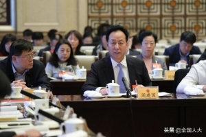 【代表故事】阎建国：热心慈善公益 弘扬法治精神