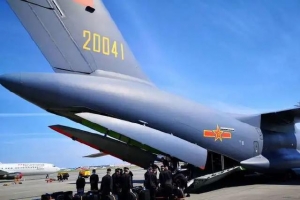 圆满完成红场阅兵任务，解放军仪仗大队乘运-20从莫斯科返回北京 ...