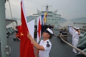 40载乘风破浪，再见，功勋舰！鄱阳湖舰在宁波退役