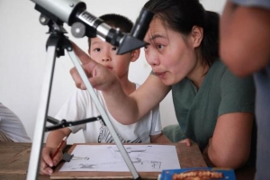 这对美院毕业的夫妻，自费200多万为家乡留守儿童建起艺术家园 ...
