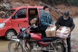 江西宜丰：吴文清的爱心乡邮路