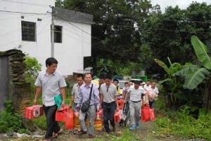 崇义中医人谢文淦与五个一百公益工程