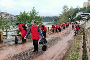 “保护母亲河，呵护一湖四水”张家界在行动