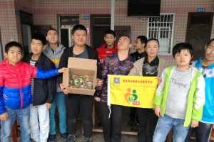 小小糕点传递真情
