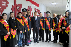 公益头条热点：共同推动志愿服务事业迈上新台阶