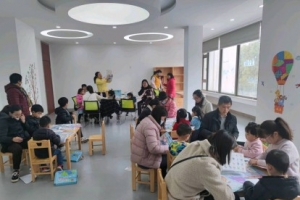 亲子巧手做绘本，垃圾分类在心中