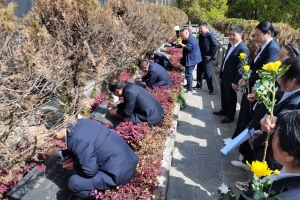 张家界市“我为烈士墓碑密描红”圆满结束，10天共82个单位参与，2080人参加。 ...