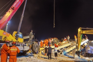 湖南郴州：汝城民房垮塌被困12人全部找到 5人死亡7人受伤 ...
