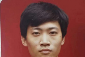 他拒绝了两次提拔，就做片儿警！