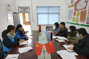 培养社工队伍 做好“公益领路人”