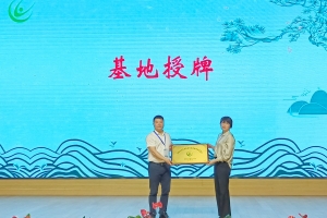 精准呵护青春健康，示范引领全面推动