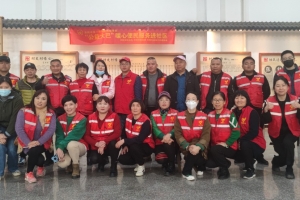 东阳市第八届公益创投项目-公益大巴暖心便民服务进社区