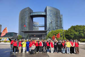 发一点光，共一份情，为一群人