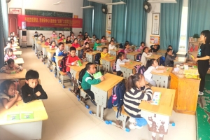 张家界市救助站（市未保中心）组织志愿者为四都坪学校学生普及“五防”安全知识 ...