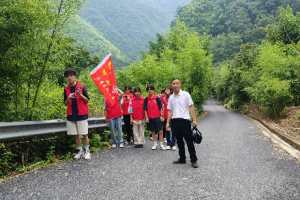 “服务为农 共镌曙光”——益出行志愿者实践团队上山考察，服务百姓 ...