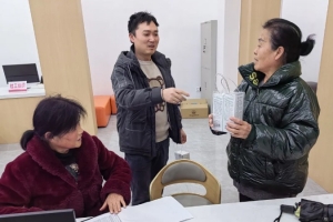 麦吉丽携手公益·洗发水护发素传递温情力量